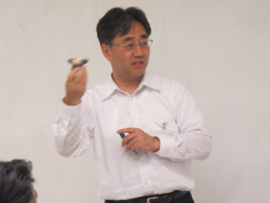 人結びの場