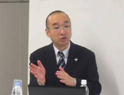 人結びの場