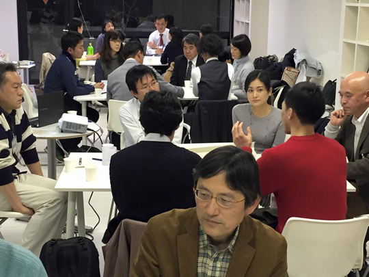 人結びの場